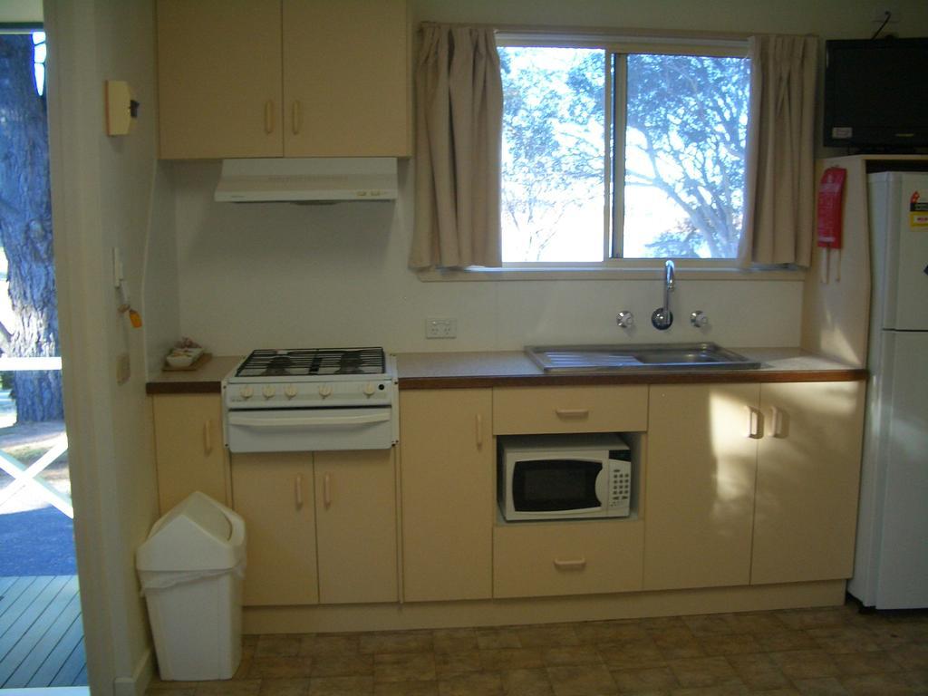 Rainbow Pines Tourist Caravan Park Adaminaby Εξωτερικό φωτογραφία