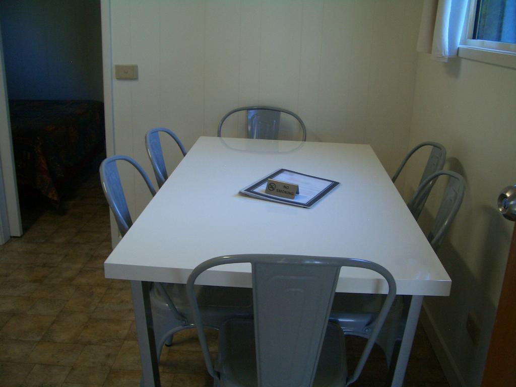 Rainbow Pines Tourist Caravan Park Adaminaby Εξωτερικό φωτογραφία